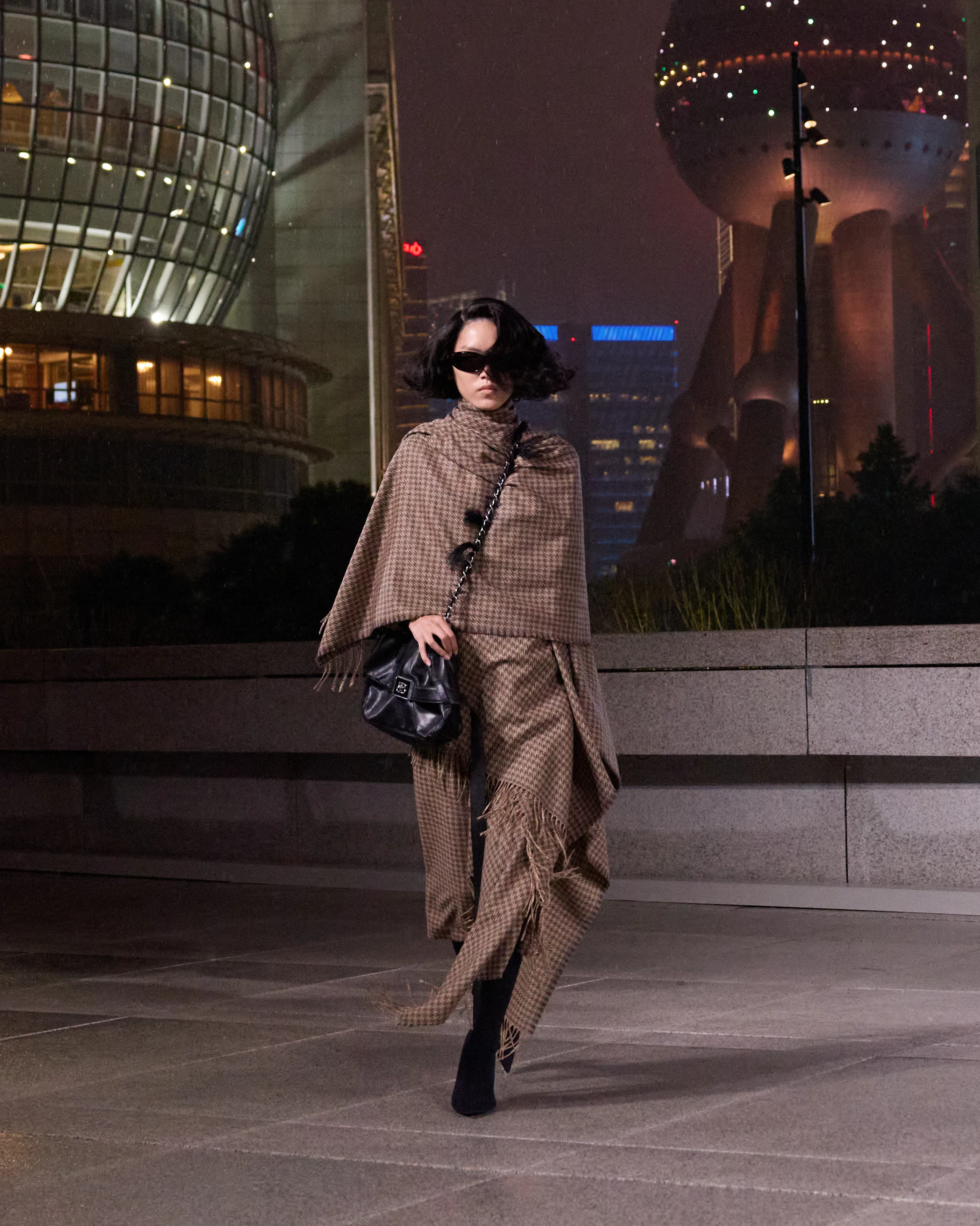 Balenciaga's Spring 2025 Show Revived Health Goth Tumblr Fashion Balenciaga's Spring 2025 Show Revived Health Goth Tumblr Fashion