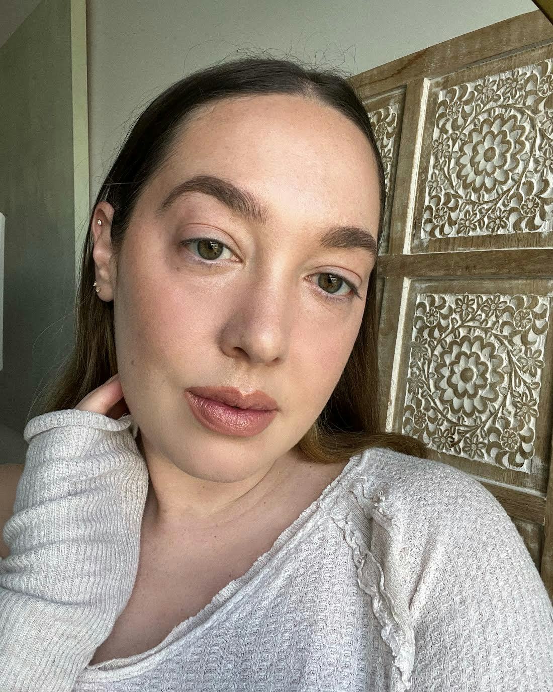 The Outset&rsquo;s Hydrasheer™ 100% Mineral Sunscreen SPF 30 works well beneath and on top of makeup.