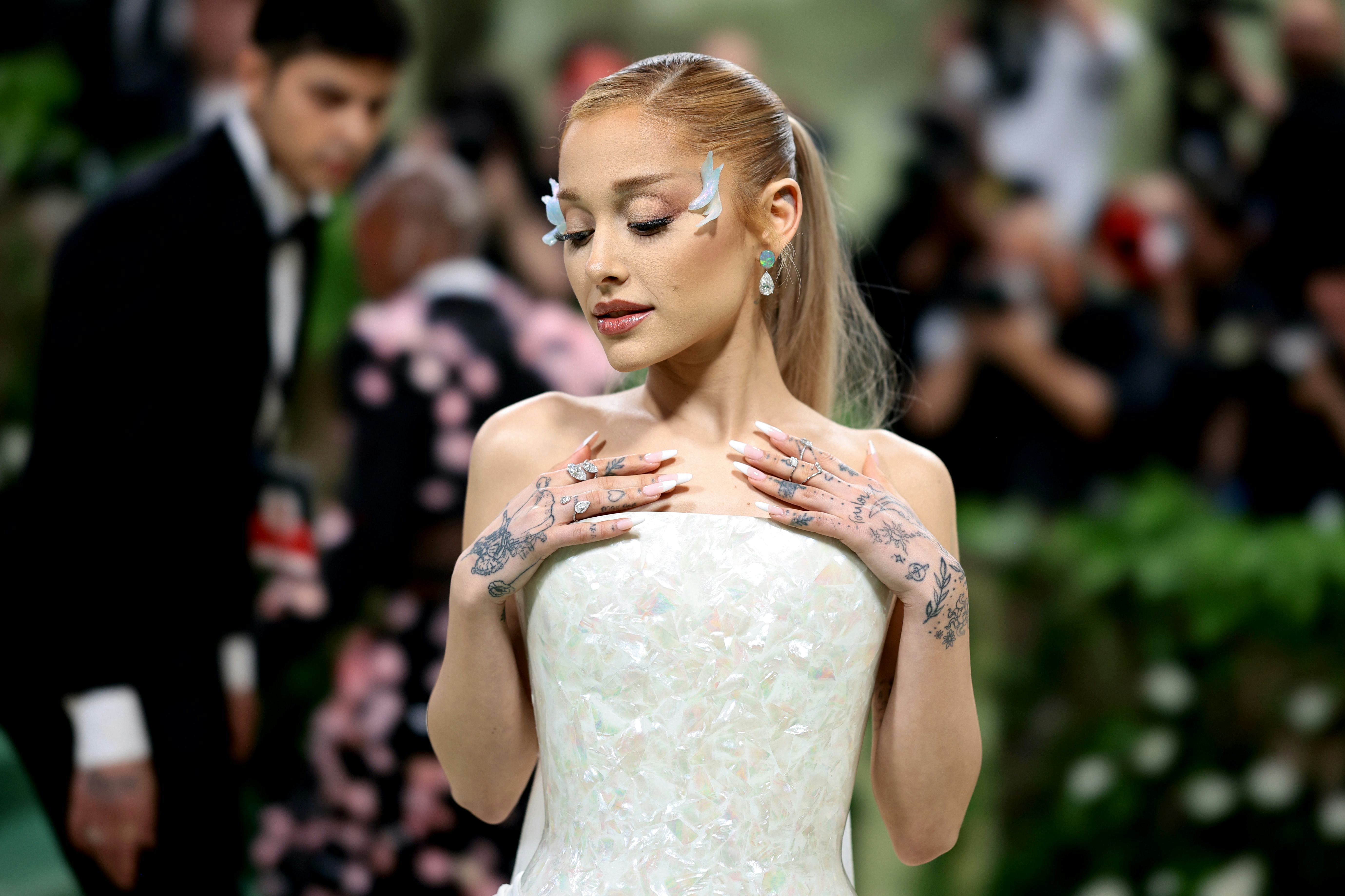  Ariana Grande's 2024 Met Gala Look Is One Of Her Best Beauty Evolution Adds Illustration 