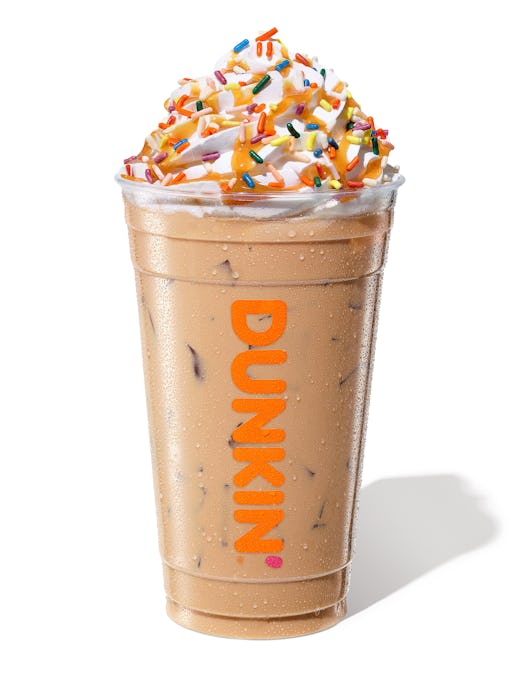 I tried Dunkin's new Frosted Donut Latte. 