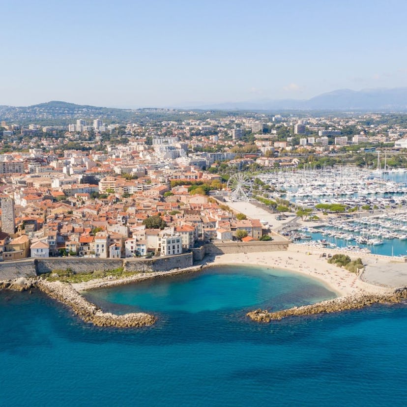 Antibes travel guide 