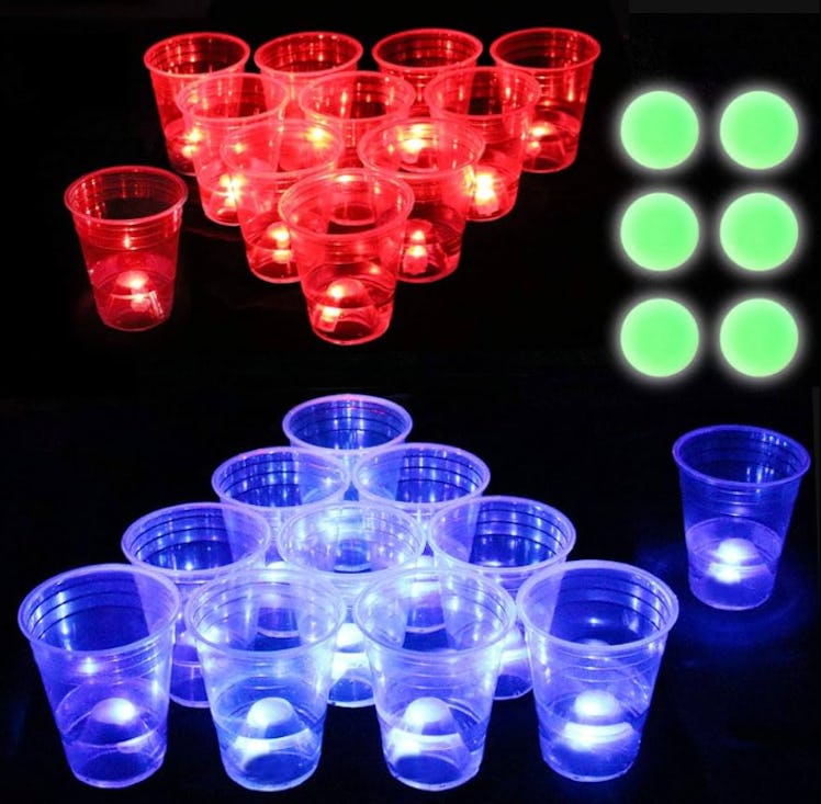 Six Senses Media The Dark Beer Pong Set (22 Pieces)