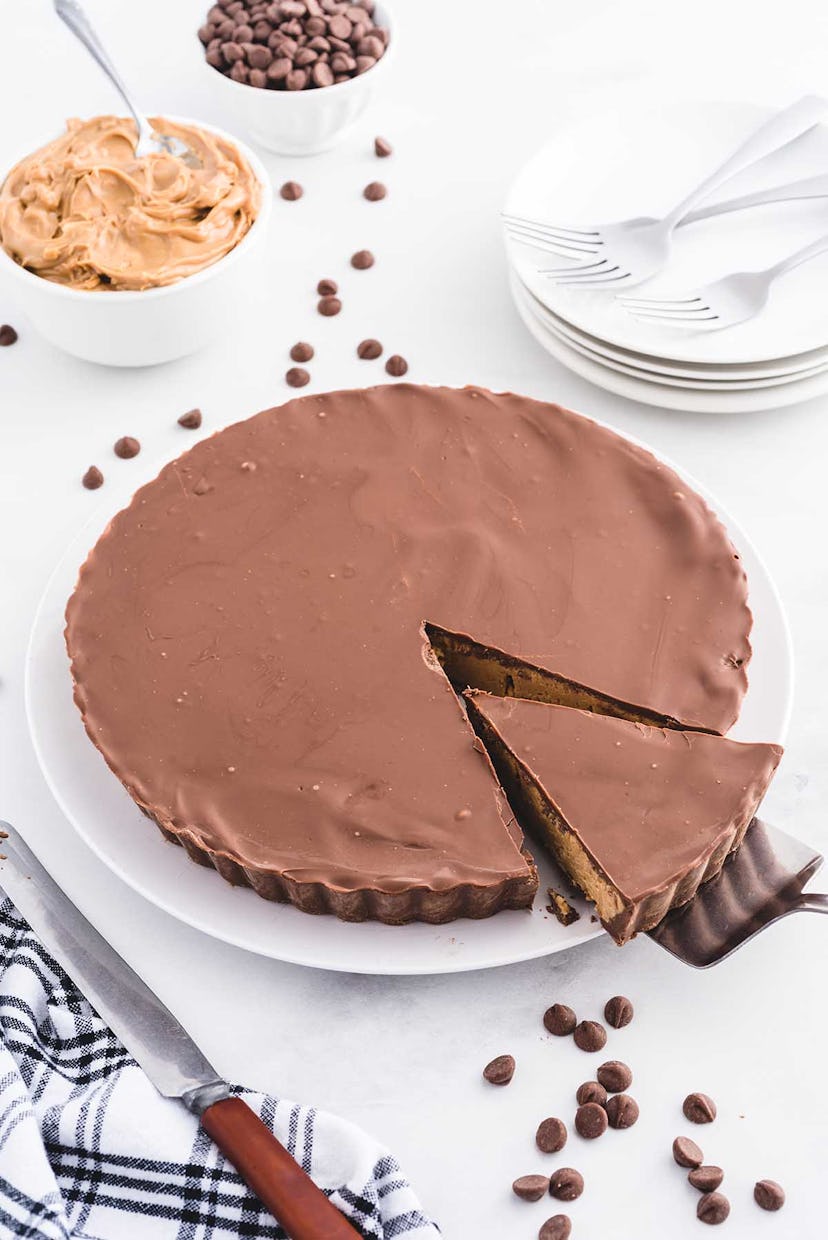 Reese's peanut butter cup pie