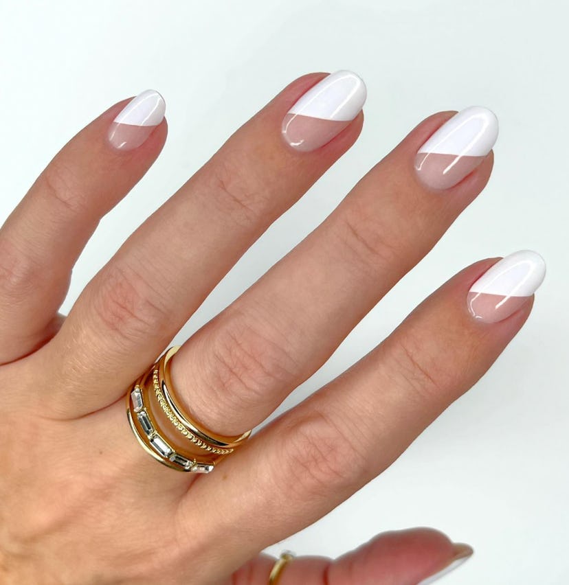 These 40 wedding nail colors and designs are perfect for your big day.