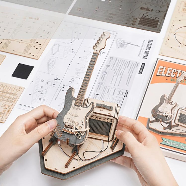 ROBOTIME Wooden Guitar 3D Puzzle