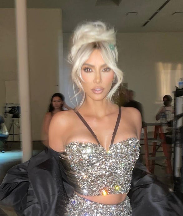 Check out these 100 celeb hairstyles before your next haircut.