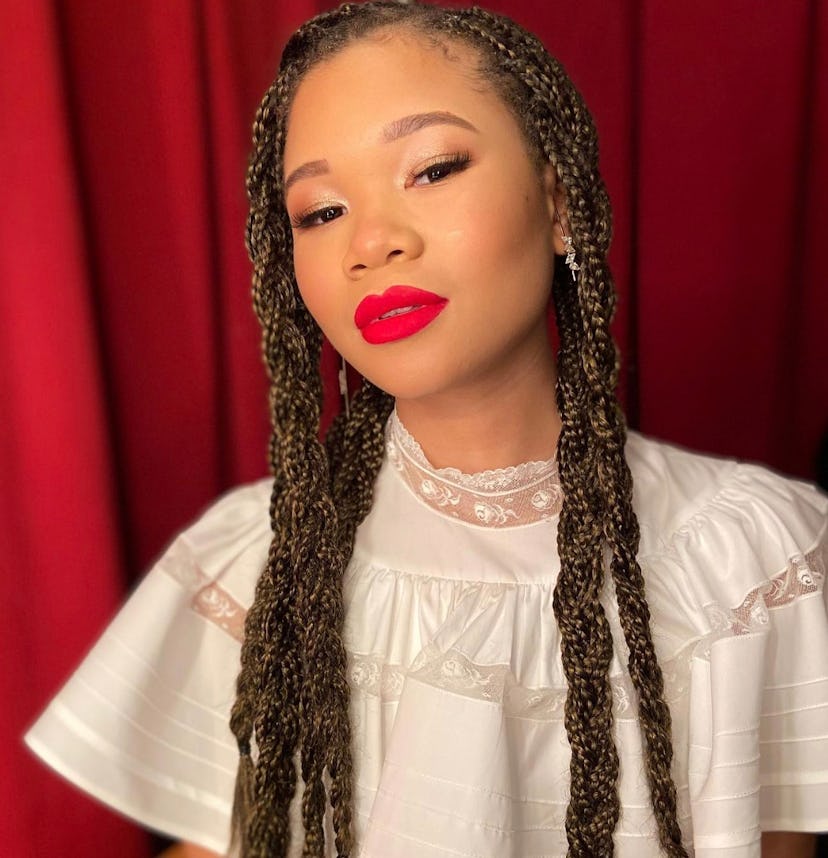 These 100 celeb hairstyles include bobs, bangs, and shags.