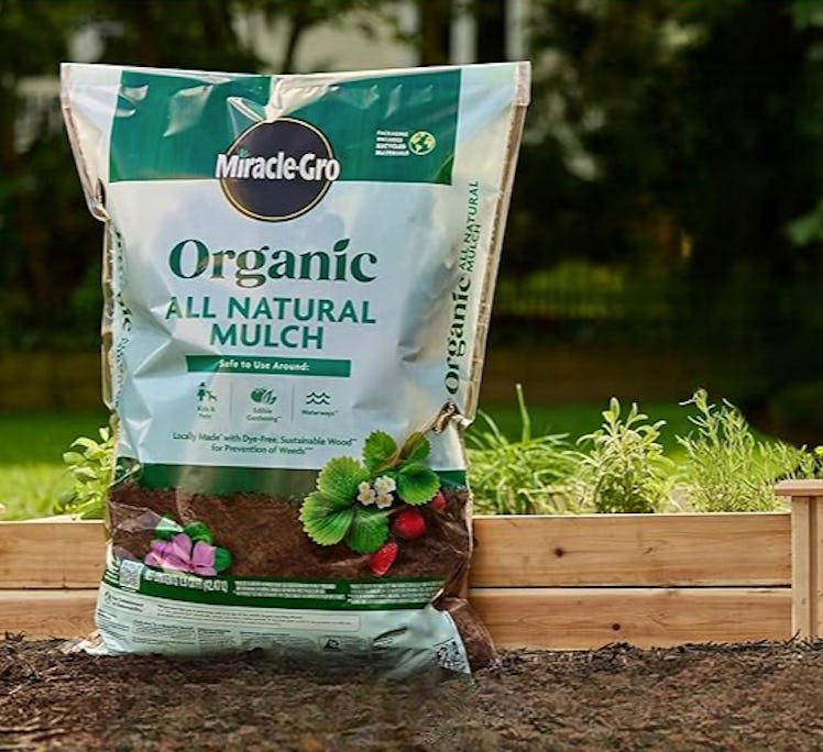 Miracle-Gro Mulch (1.5 cu. ft.)