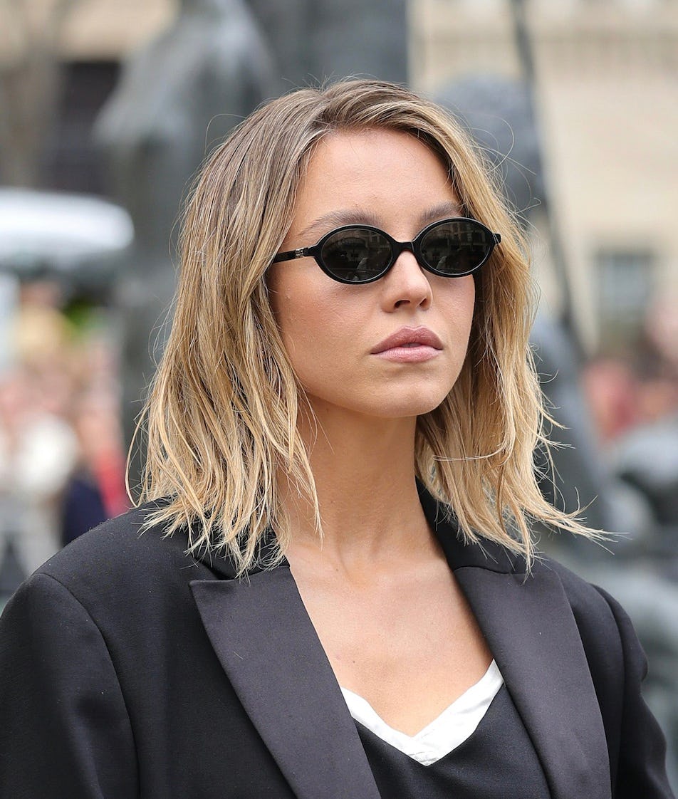 These 100 celeb hairstyles are super chic.
