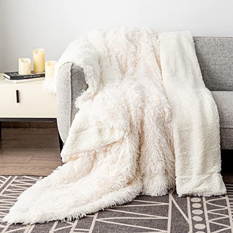 Pawque Faux Fur Throw Blankets