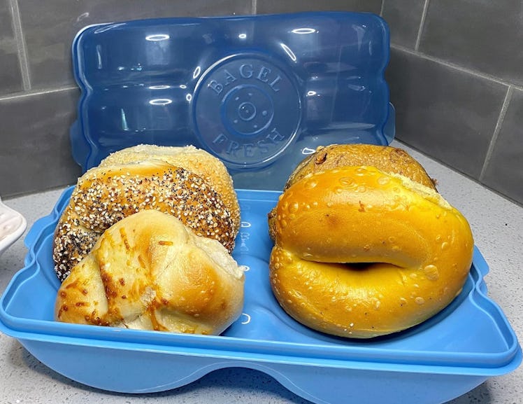 Touch Up Cup Bagel Fresh Bagel Keeper (2 Count)