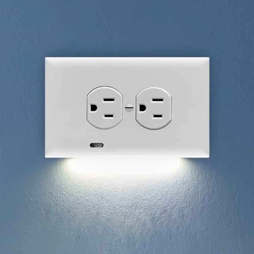 SnapPower Plug-In Night Light