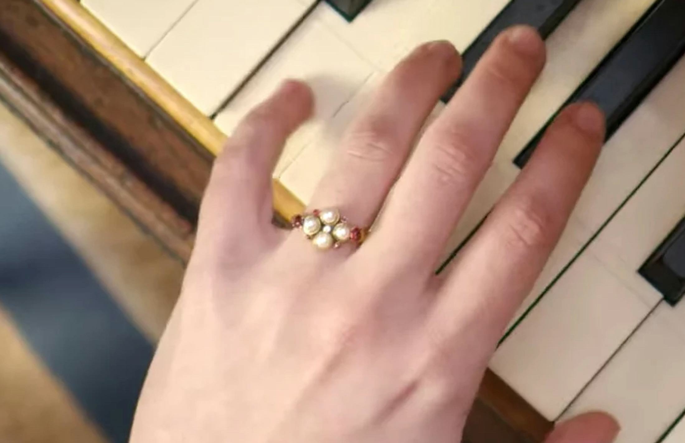 Penelope’s 'Bridgerton' Engagement Ring Looks Exactly Like Daphne’s