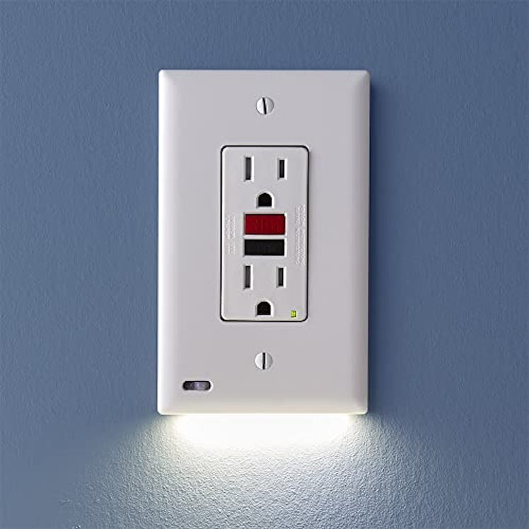 SnapPower GuideLight Night-Light Wall Plate