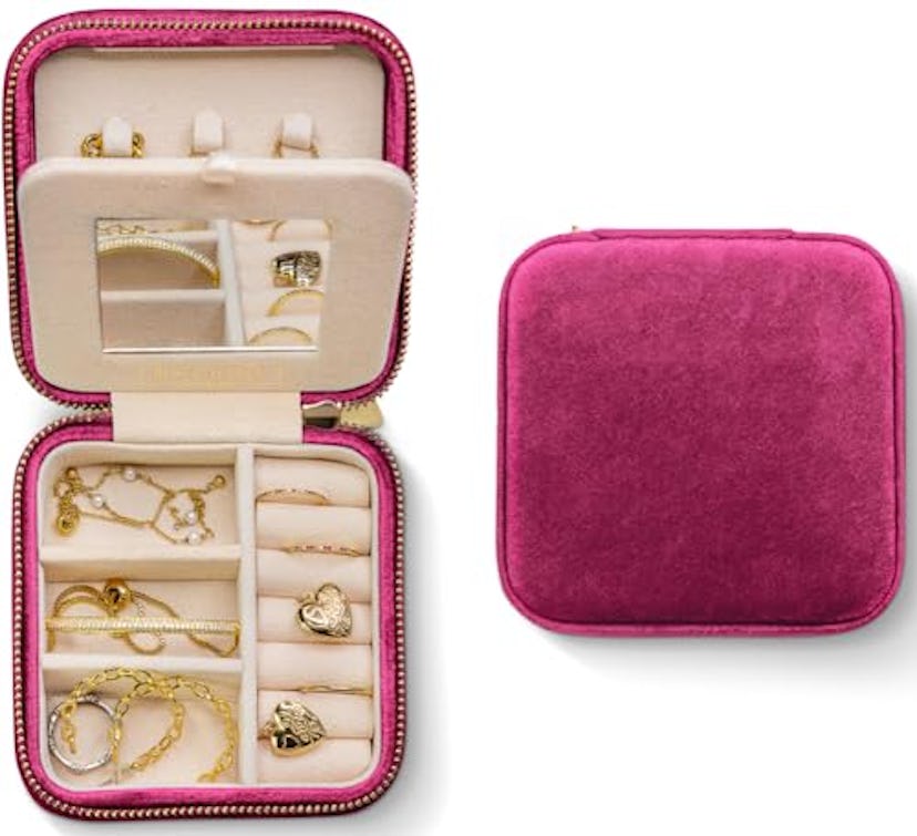 Benevolence LA Plush Velvet Jewelry Box