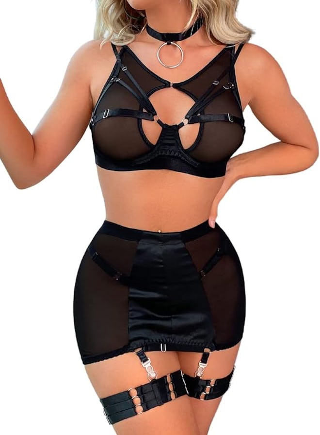 Kaei&Shi Strappy Skirt & Garter Lingerie Set (4 Pieces)