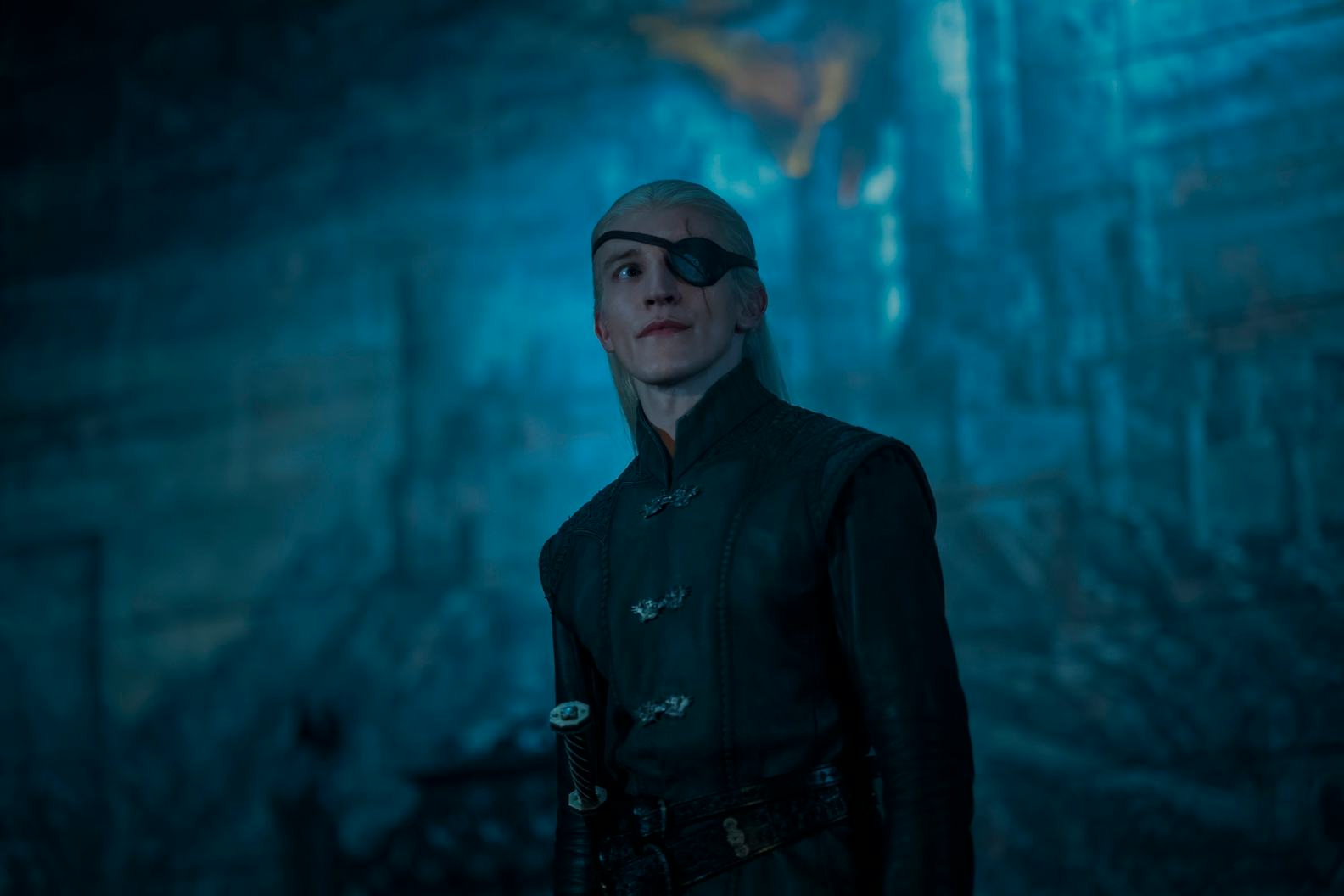 House Of The Dragon&rsquo;s Ewan Mitchell Teases Aemond &amp; Helaena&rsquo;s Season 2 Scenes