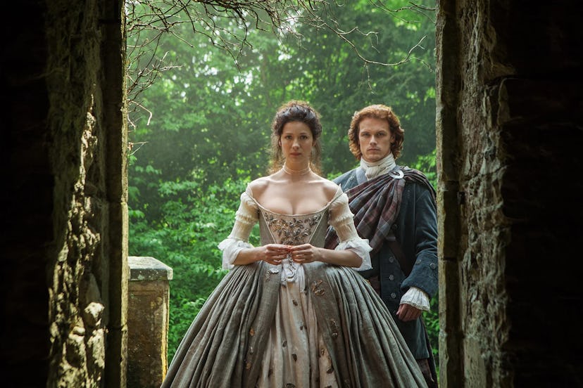Caitriona Balfe and Sam Heughan in Outlander.