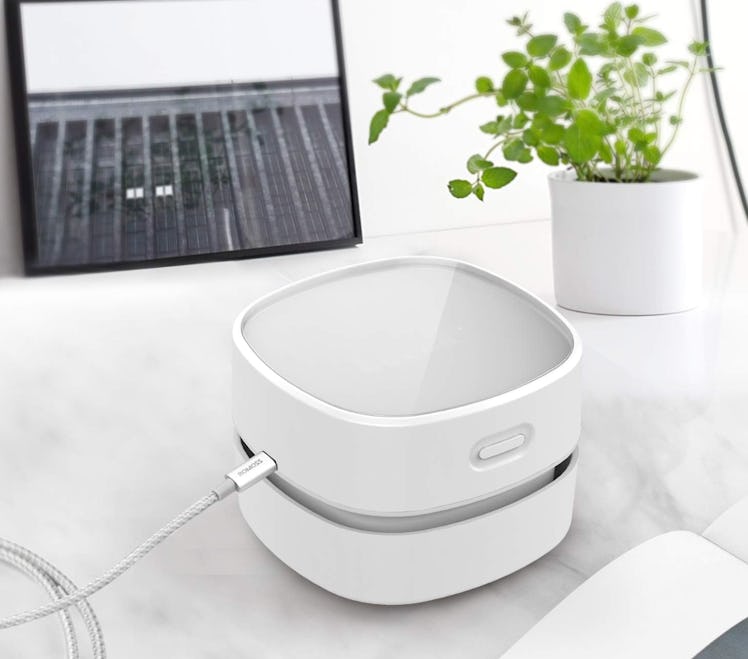 ODISTAR Mini Desktop Vacuum Cleaner