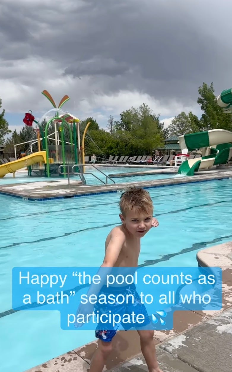 A Mom Sparked Debate After Joking That Swimming In The Pool Counts As A Bath
