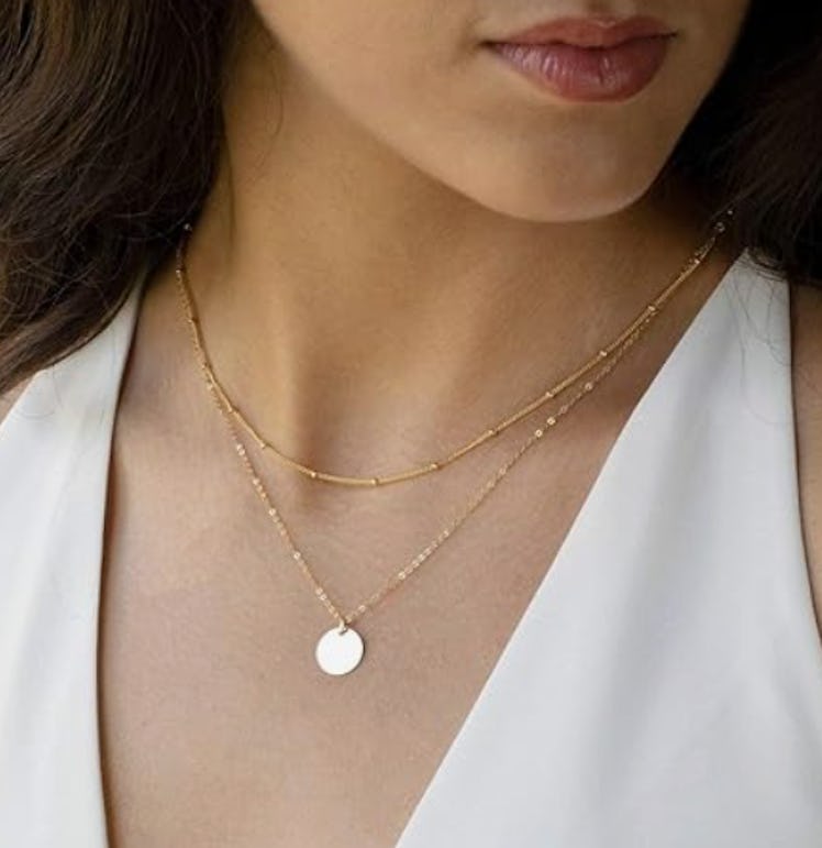 MEVECCO Layered Pendant Necklace