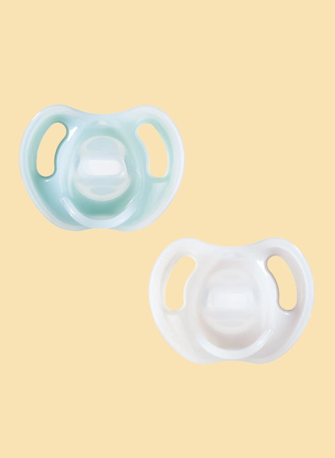 Ultra Light Silicone Pacifier 2-Pack