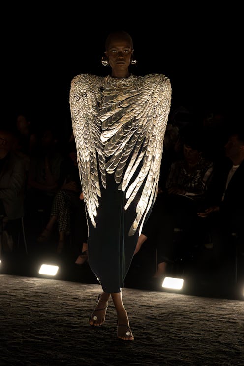 model in couture Schiaparelli