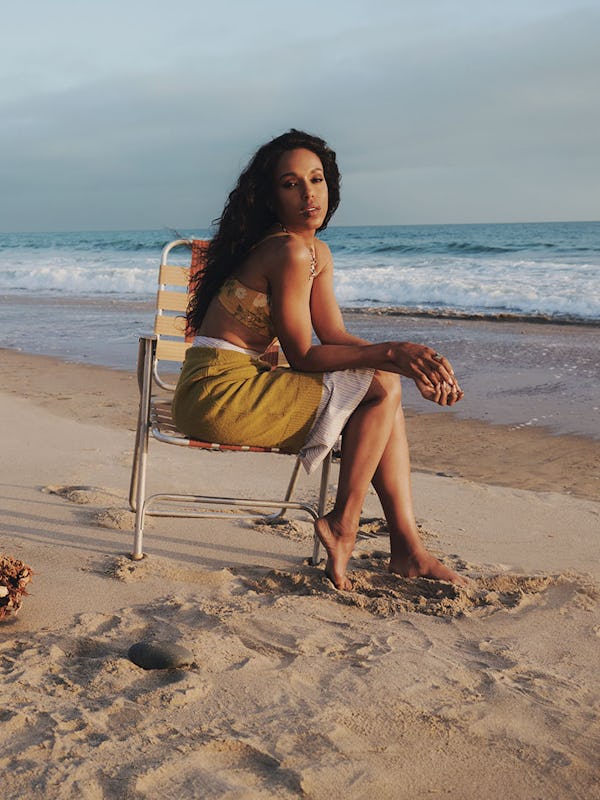 Kerry Washington talks to Bustle about how she navigates the privacy of her husband and kids.