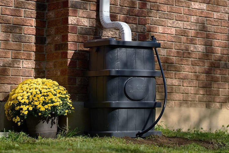 FCMP Outdoor Slim Line 45-Gallon Wood Grain Rain Barrel