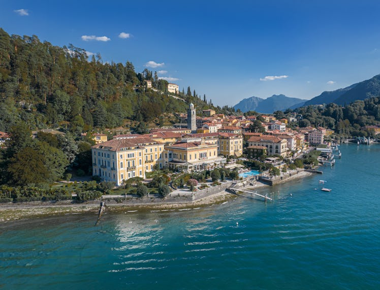 a lakeside view of the Grand Hotel Villa Serbelloni in Bellagio.
