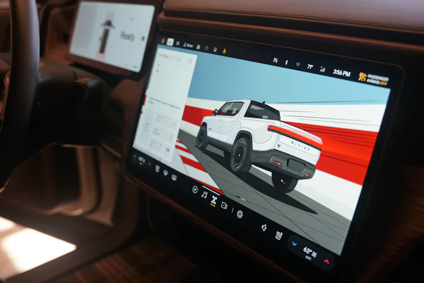 Lighting Controls Rivian Ui Rivian's New R1S and R1T Are In a Heart-Stopping Race to Smoke Tesla