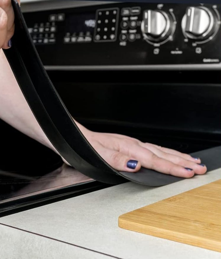 Linda’s Essentials Silicone Stove Gap Covers (2-Pack)