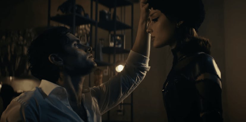 Ariana Grande’s “The Boy Is Mine” music video stars Penn Badgley.