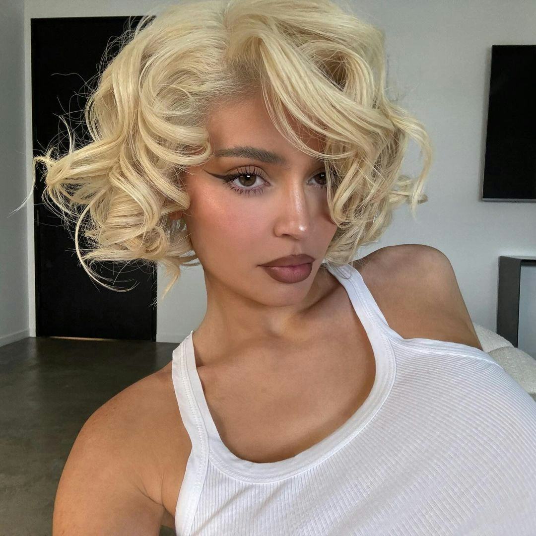 Kylie Jenner&rsquo;s blonde bob is so Marilyn Monroe-coded.