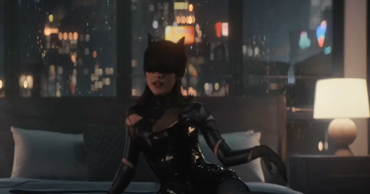 Ariana Grande's Catwoman Outfit In "The Boy Is Mine" Music Video Is So Chic