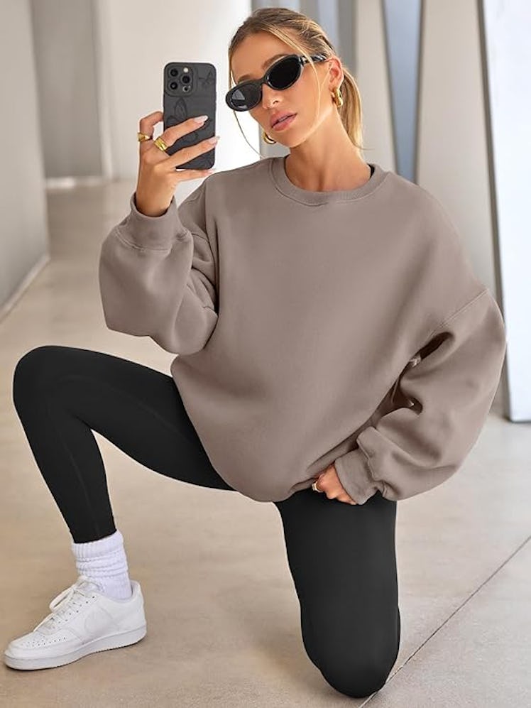 EFAN Crew-Neck Oversized Sweatshirt