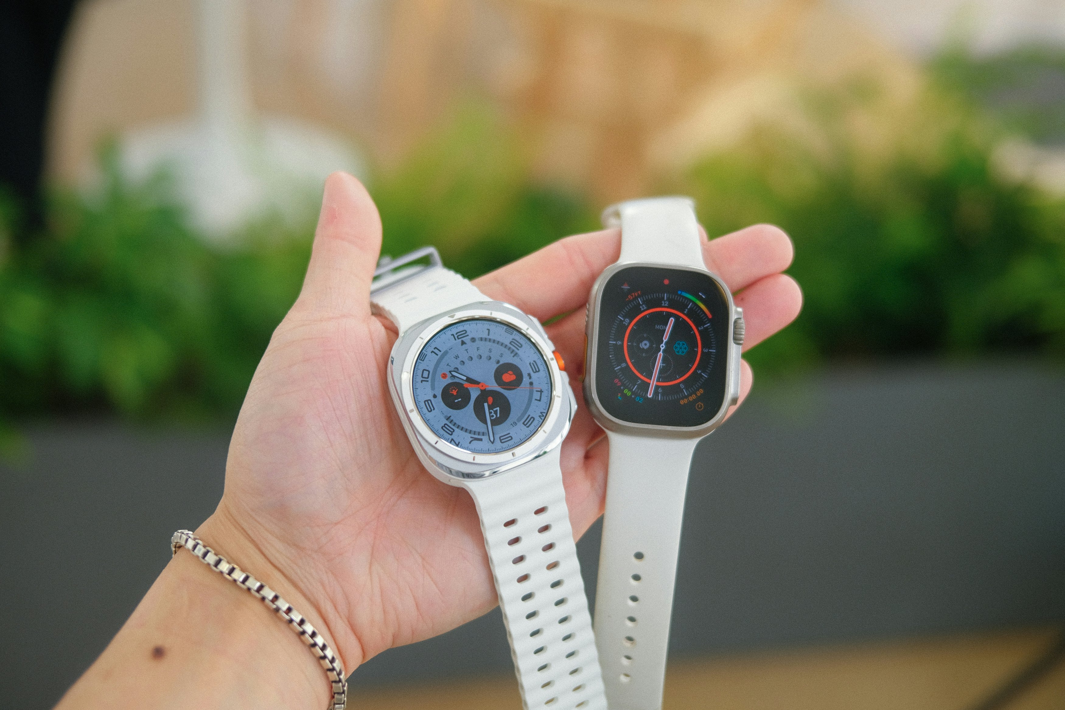 Hands-On With the Galaxy Watch Ultra, Samsung’s Answer to the Apple Watch Ultra