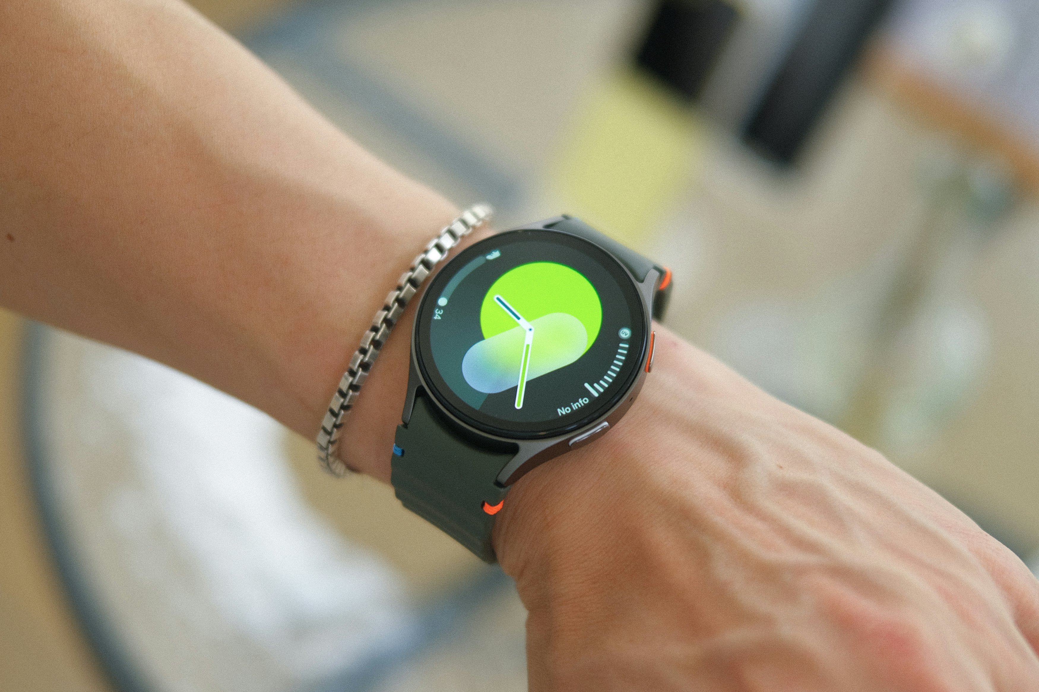 Hands-On With the Galaxy Watch Ultra, Samsung’s Answer to the Apple Watch Ultra