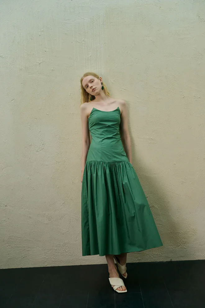 Drop Waist Dresses Are Delivering Major Romance This Summer Drop Waist Dresses Are Delivering Major Romance This Summer