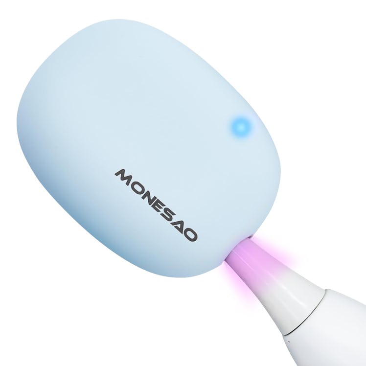 MONESAO Rechargable Sanitizing Toothbrush Case