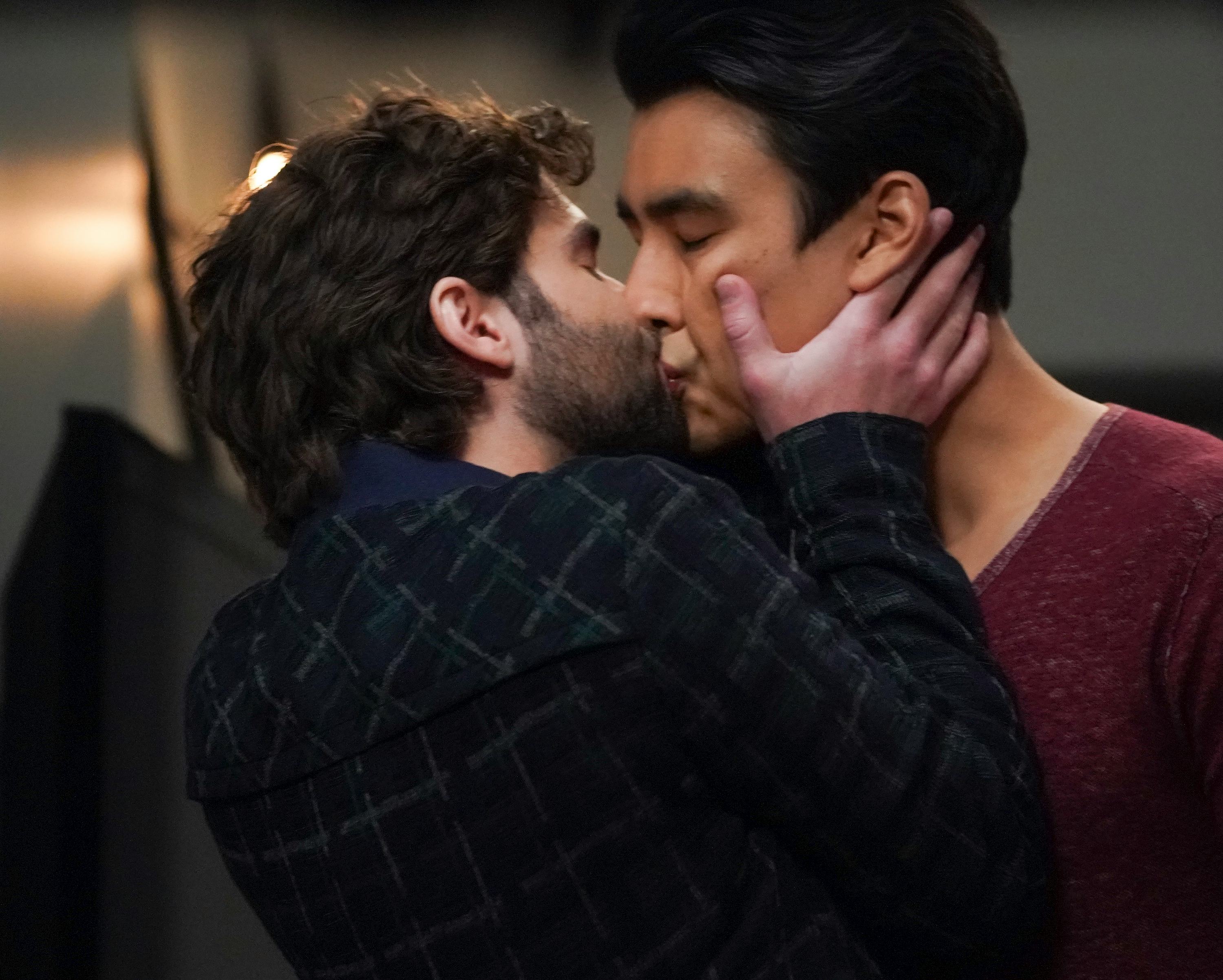 &lsquo;Grey&rsquo;s Anatomy&rsquo; Season 21 cast will include a new gay character.