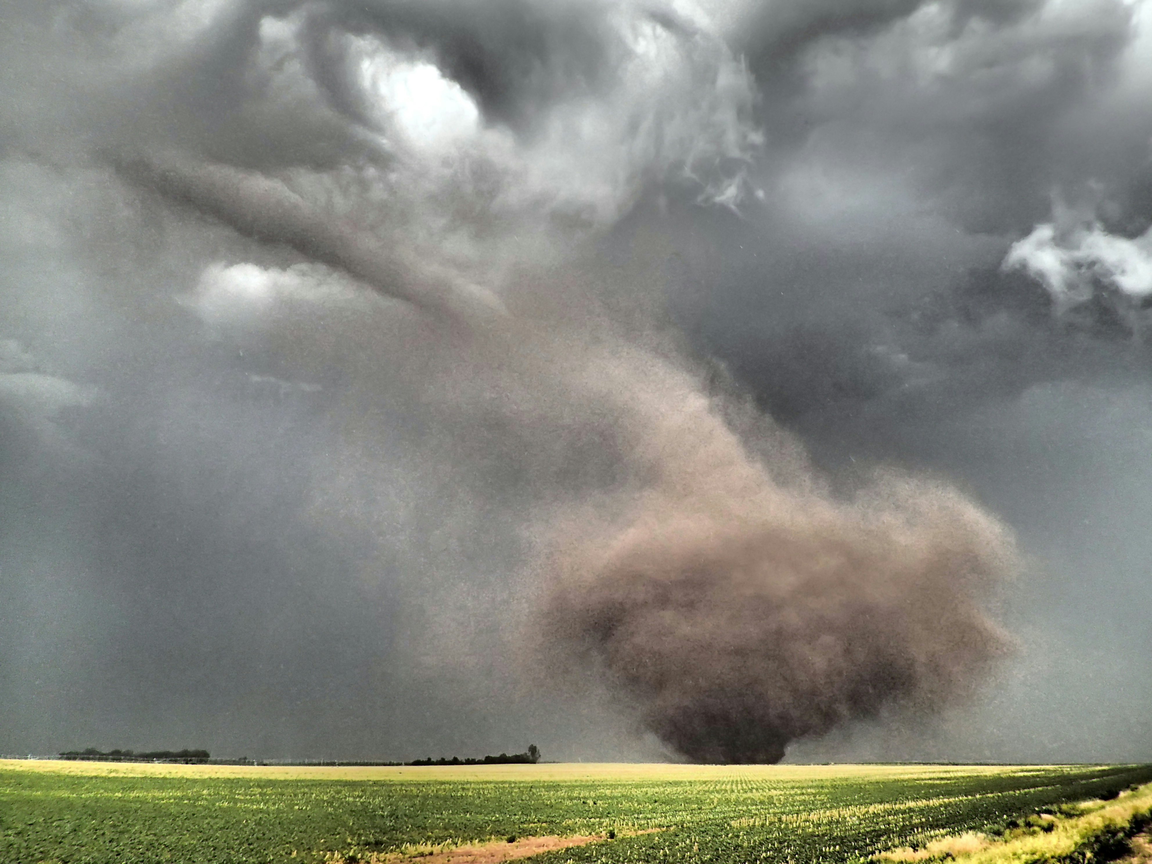 Can You Stop A Tornado? Atmospheric Scientists Reveal the Truth About the Biggest Plot Point in ‘Twisters’