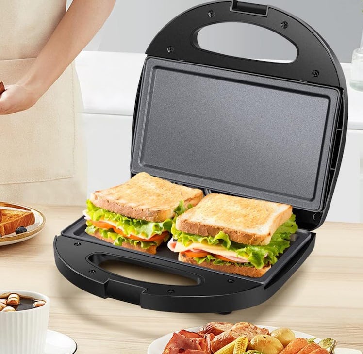 Aigostar Sandwich Maker