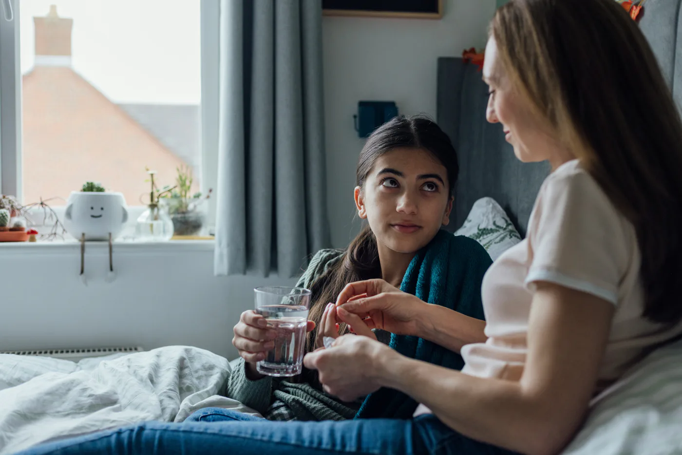 A Woman Didn't Immediately Tell Her Husband That Their Teen Daughter Had Sex — And He's Livid