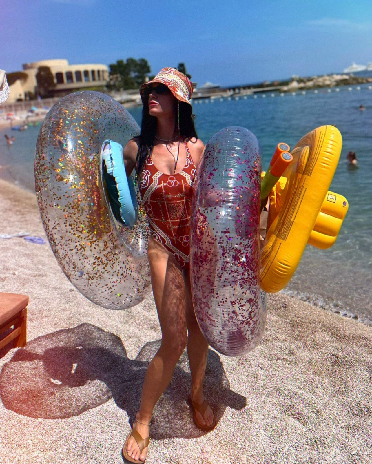 Katy Perry wears a bikini on vacation.