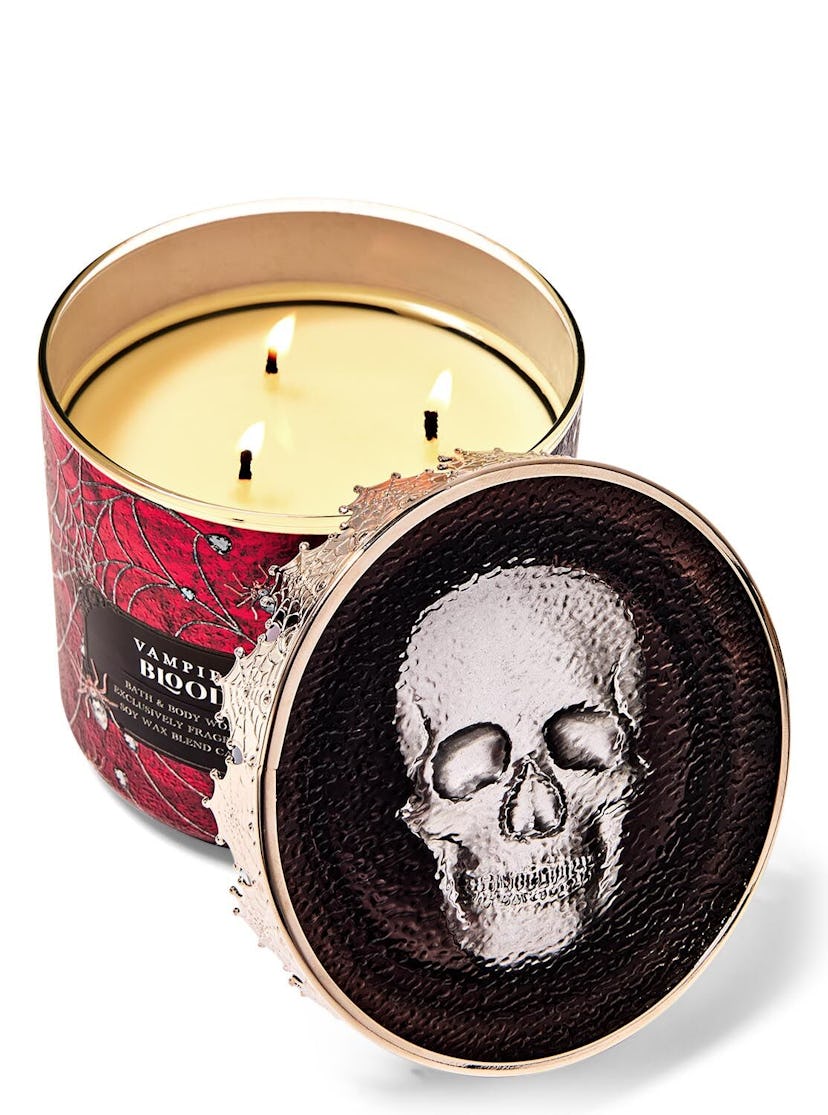 Vampire Blood 3-Wick Candle With Skull Lid