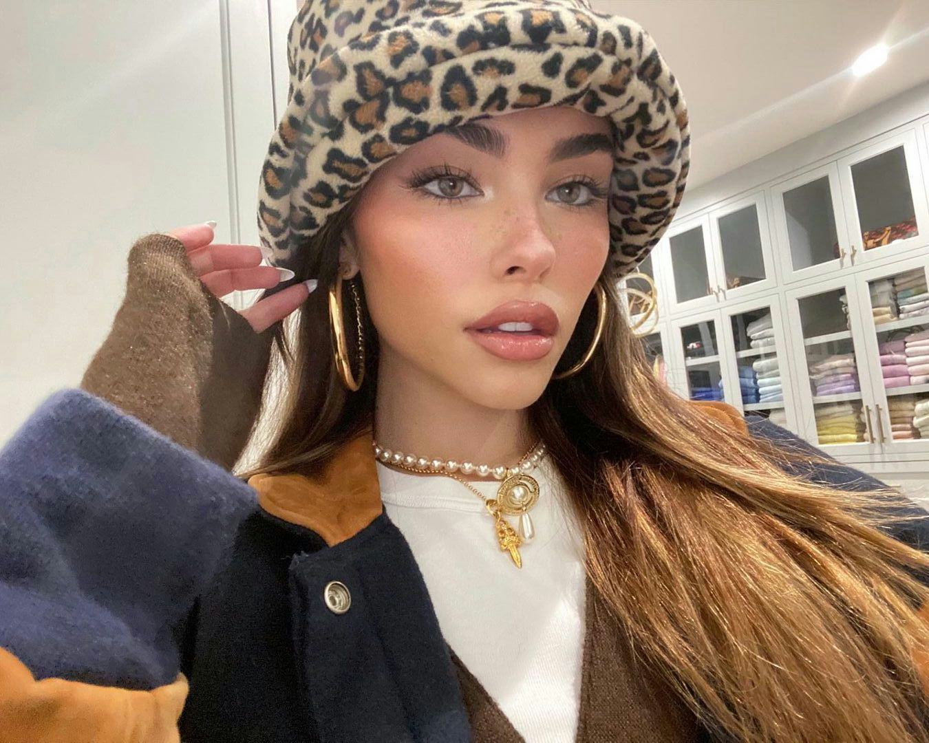 Madison Beer just rocked Princess Diana&rsquo;s signature manicure: French tips with a chrome finish.
