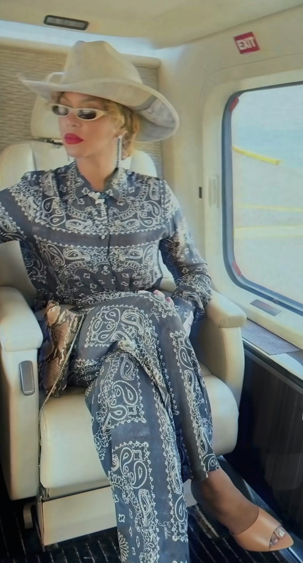 Beyoncé wears paisley co-ords.