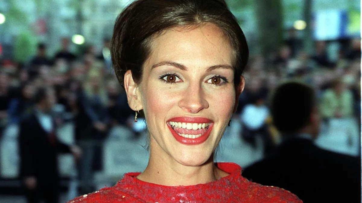 julia roberts red dress armpit hair Julia Roberts Tells The Truth About Her Hairy Armpits