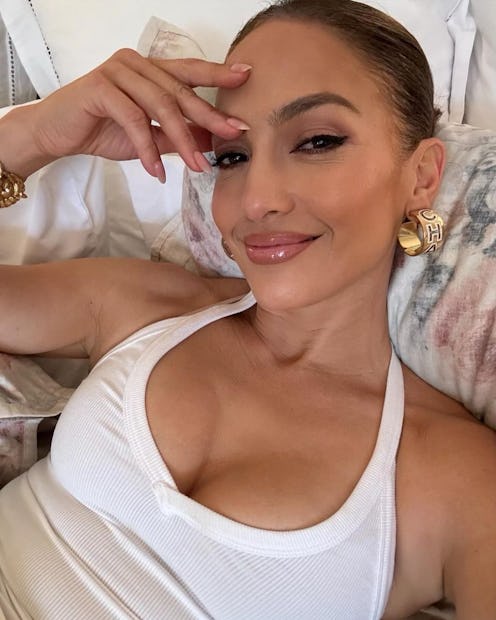 Jennifer Lopez selfie